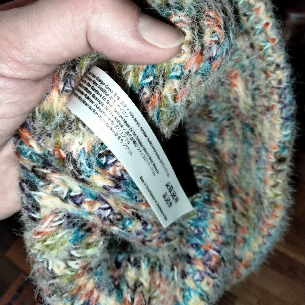 Urban Outfitters space dye knit beanie - Picture 4 of 7